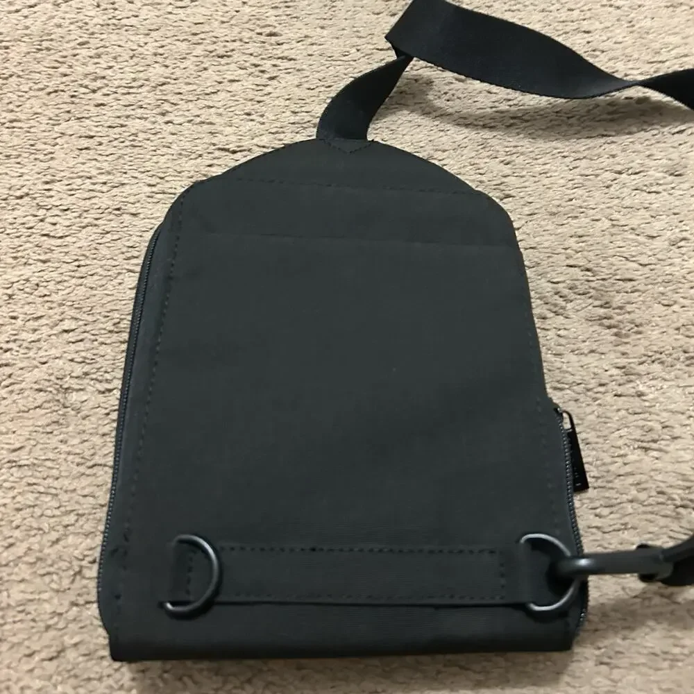 Bugatti sling bag